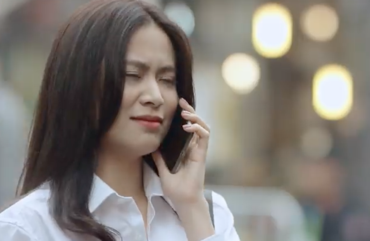 Vứt hết logic sang một bên, cảnh sát Khánh đứng đánh hơi ngay giữa... chợ để tìm bồ bị bắt cóc-1