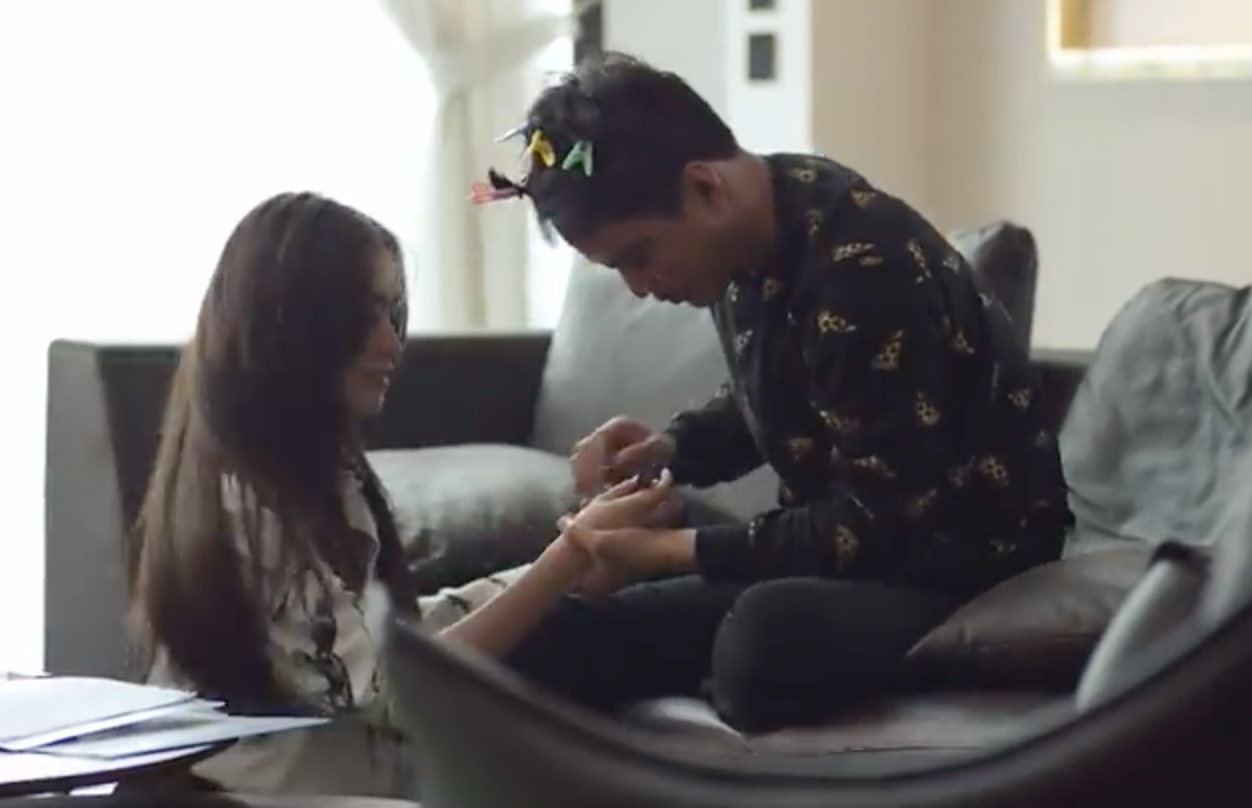 Vứt hết logic sang một bên, cảnh sát Khánh đứng đánh hơi ngay giữa... chợ để tìm bồ bị bắt cóc-7