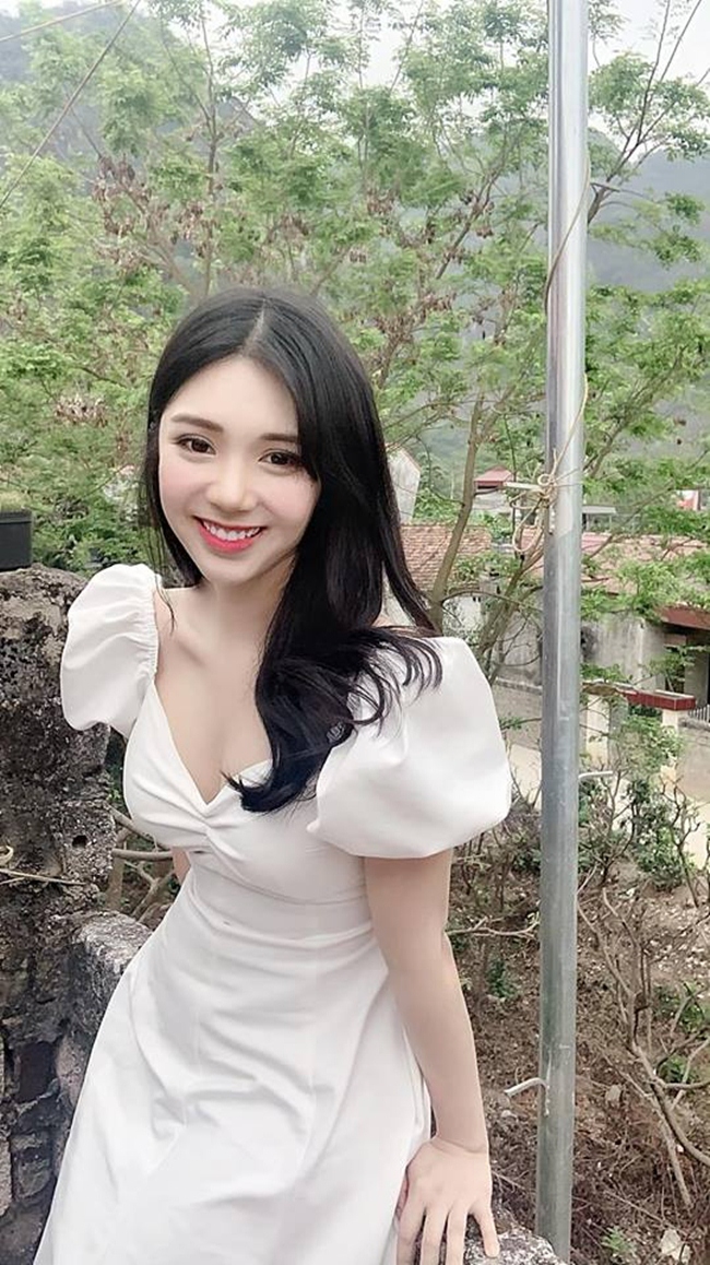 Mỹ nhân lộ ảnh nhạy cảm với Quang Lê giờ ra sao?-16