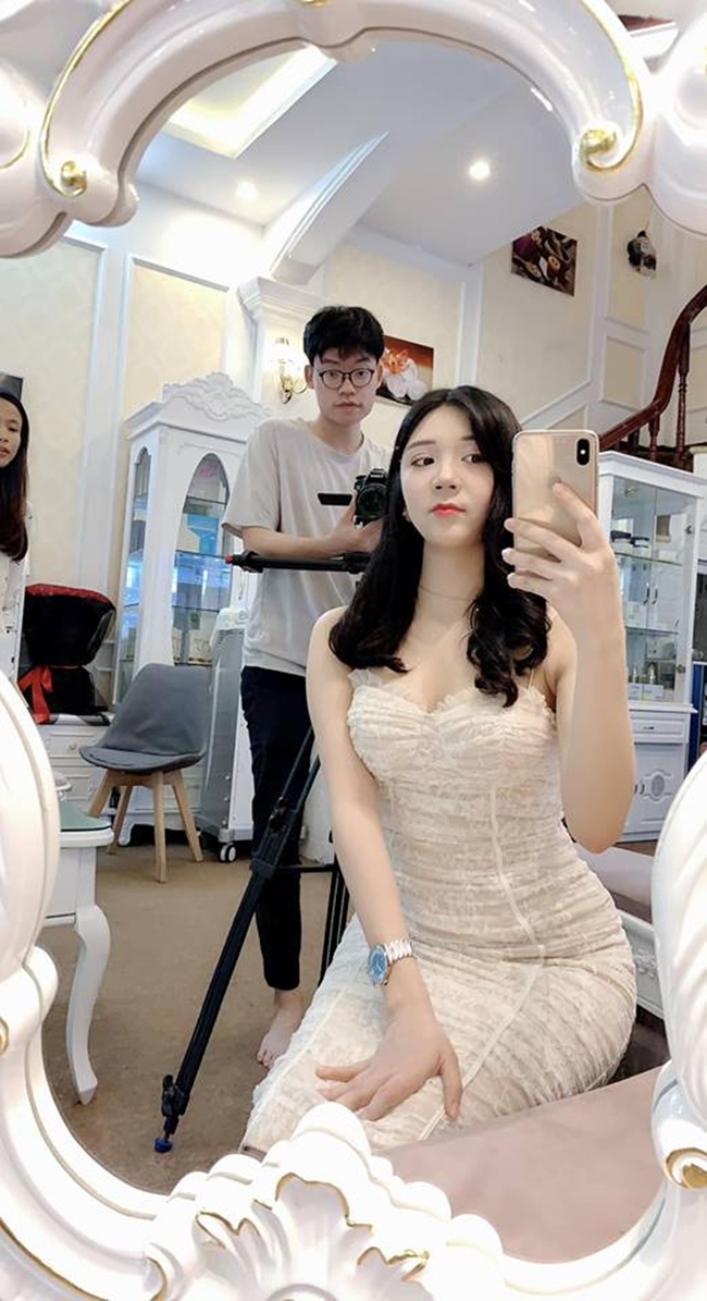 Mỹ nhân lộ ảnh nhạy cảm với Quang Lê giờ ra sao?-17