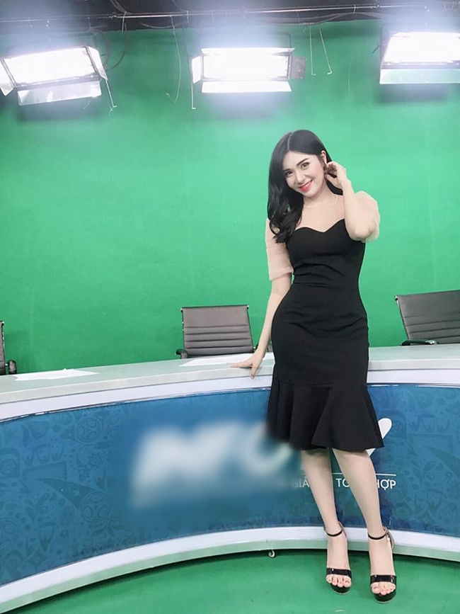 Mỹ nhân lộ ảnh nhạy cảm với Quang Lê giờ ra sao?-18