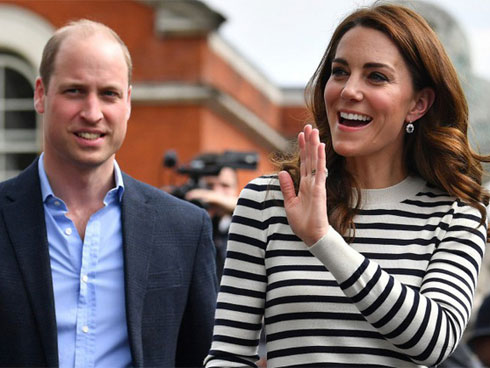 Công nương Kate bất ngờ bị chỉ trích khi gia đình nhà đẻ kiếm tiền từ con trai nhà Meghan theo cách khiến nhiều người khó chịu-3