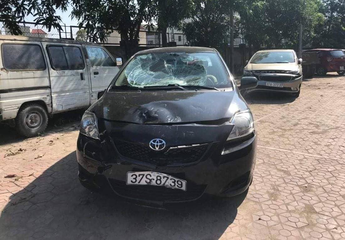 Tài xế say xỉn đâm 2 học sinh đi xe máy điện gãy chân-2