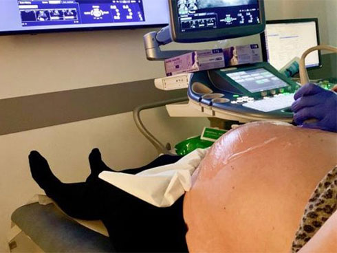 Lạnh người vì khu chợ ngầm bán nhau thai 1 vốn 4 lời náo nhiệt-3