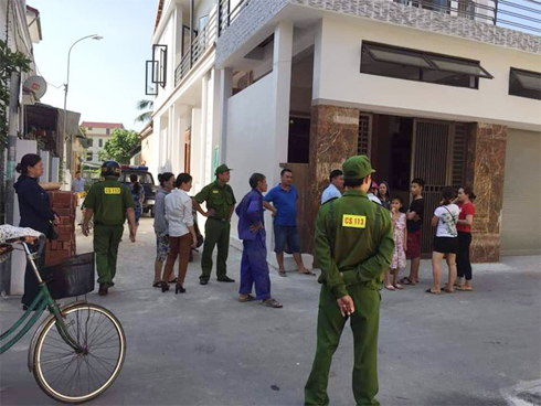 Hoàn cảnh bi đát của người vợ bị chồng cứa cổ rồi tự sát-3