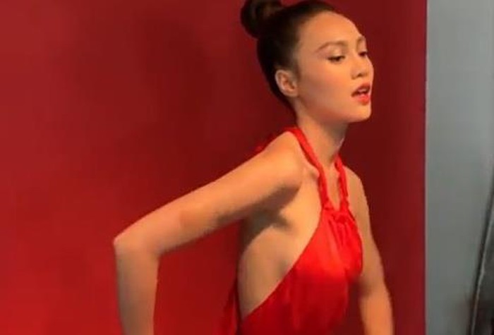 Trước khi nhập viện vì làm việc quá sức, Ninh Dương Lan Ngọc nhiều lần lộ dáng da bọc xương đến thê thảm-3