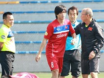 Tuyển Việt Nam dự King’s Cup: Cứ mạo hiểm thôi, thầy Park! Tuyển Việt Nam dự King’s Cup: Cứ mạo hiểm thôi, thầy Park!