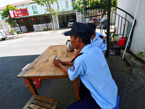 Vụ bê tông xác người: Clip phản ứng của nhóm phụ nữ khi bị bắt-3