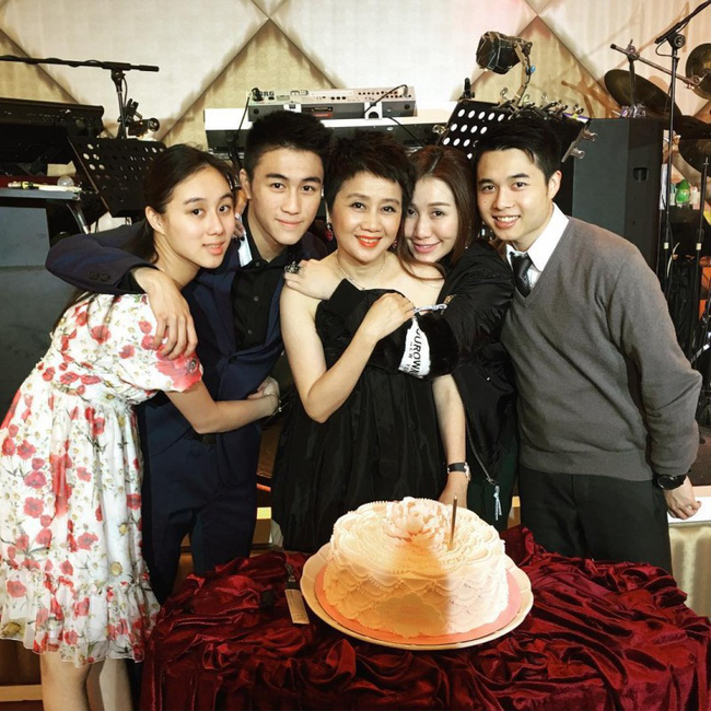 Thuyết âm mưu nhà giàu: Cậu ấm cô chiêu con trùm sòng bạc Macau tranh nhau hẹn hò, mang thai để giành tài sản?-12