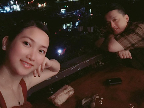 Quen với hình ảnh bỉm sữa, vợ Lam Trường bất ngờ lộng lẫy như celeb” nhưng mọi sự chú ý lại đổ dồn vào vòng 2 cực kỳ bất thường-4