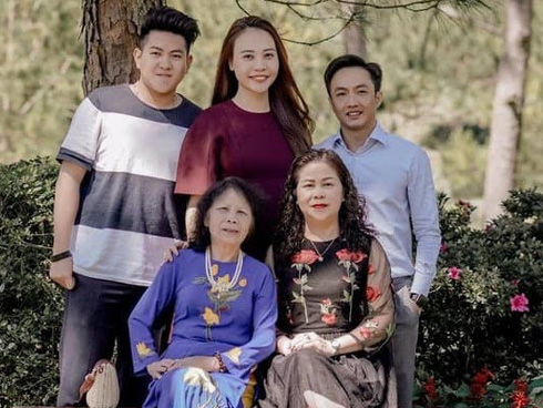 Hiếm khi làm điều này nhưng Cường Đô La vừa đích thân chia sẻ thêm một bức ảnh cưới cực giản dị với Đàm Thu Trang-4