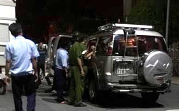 Vụ thi thể đúc bê tông: Lượng lớn vàng và tiền trong chiếc xe của nhóm nghi phạm ở đâu mà có?-1