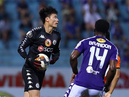 Bùi Tiến Dũng được vào sân vì U23 và tuyển Việt Nam sắp tập trung