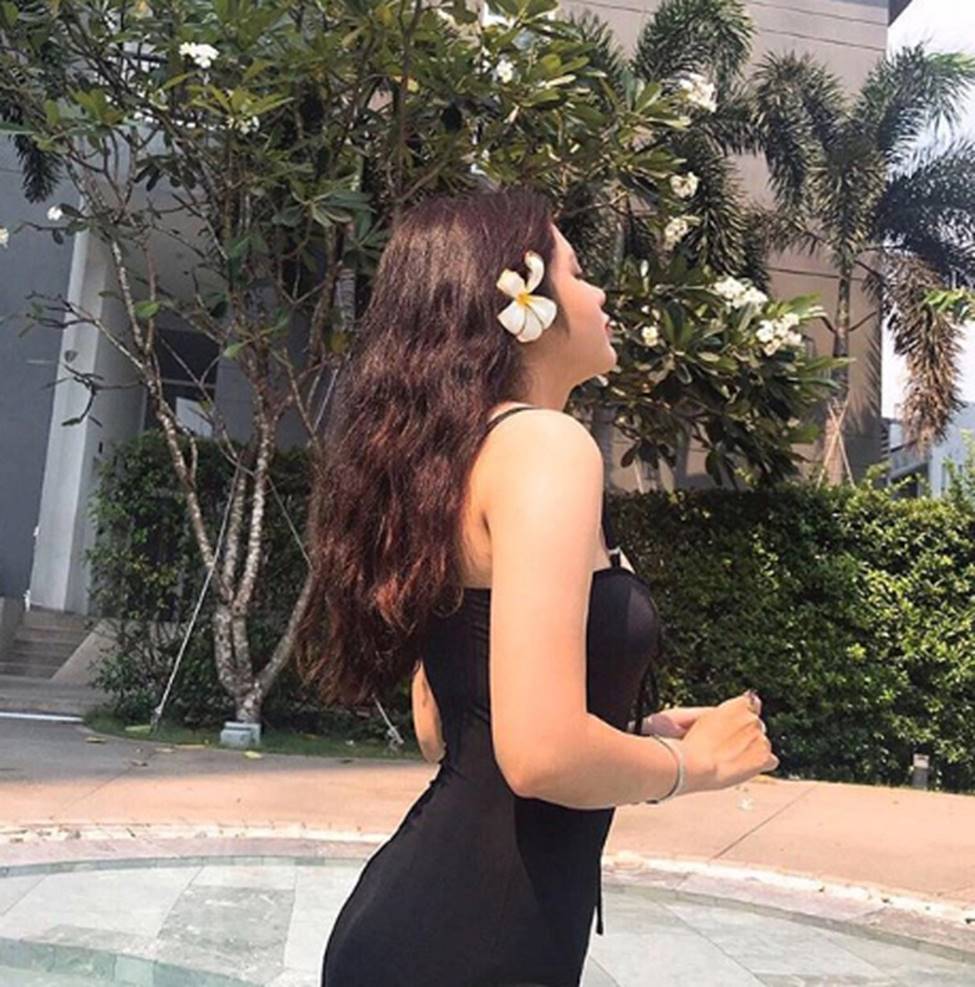 Dàn gái xinh em chưa 18 trổ mã phổng phao nổi như cồn trên MXH-11