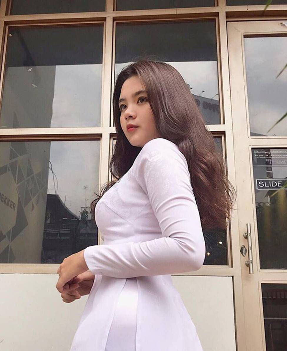 Dàn gái xinh em chưa 18 trổ mã phổng phao nổi như cồn trên MXH-7