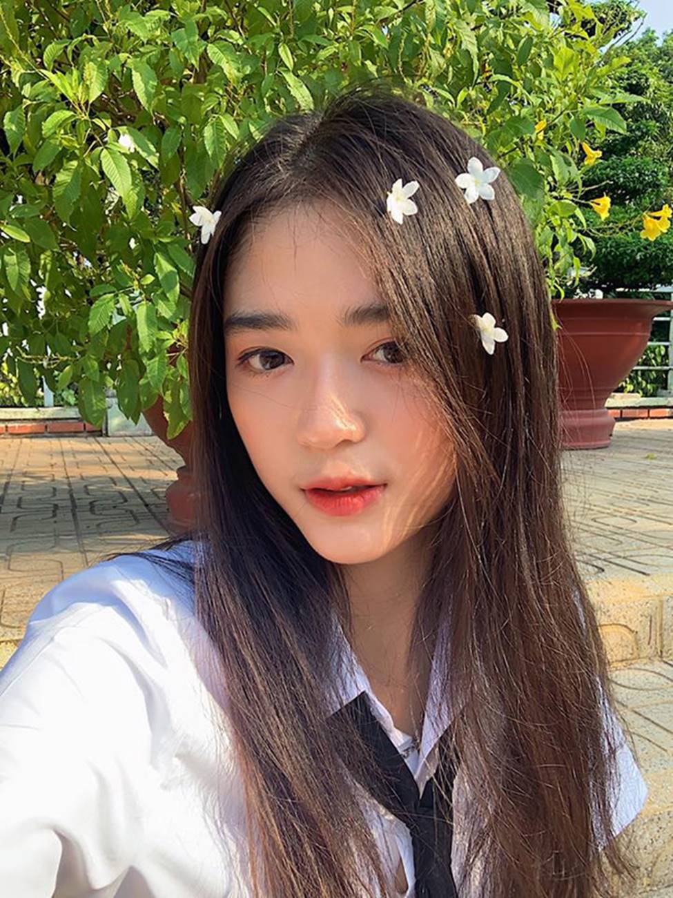 Dàn gái xinh em chưa 18 trổ mã phổng phao nổi như cồn trên MXH-16