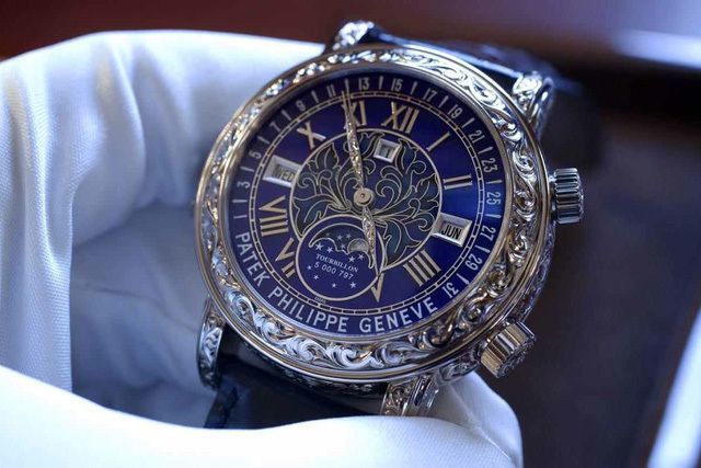 Bé 9 tuổi Úc làm đơn hoàn thuế đồng hồ 6 tỷ đồng, Hải quan Hà Nội bó tay-1