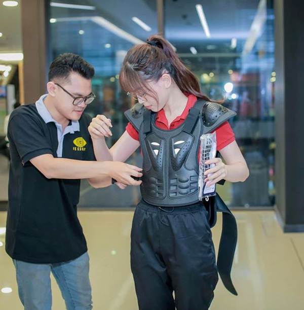 Á hậu Thuý An bất ngờ tung ảnh gợi cảm, khoe làn da trắng gợi cảm không tì vết-9