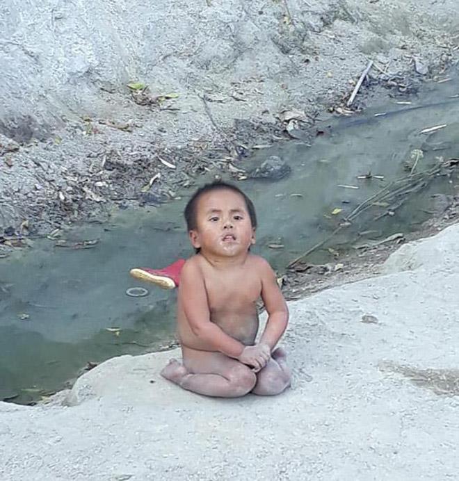 Bất ngờ hình ảnh mới của bé Pàng liệt chân, không manh áo giữa trời đông từng ‘dậy sóng’ MXH-1