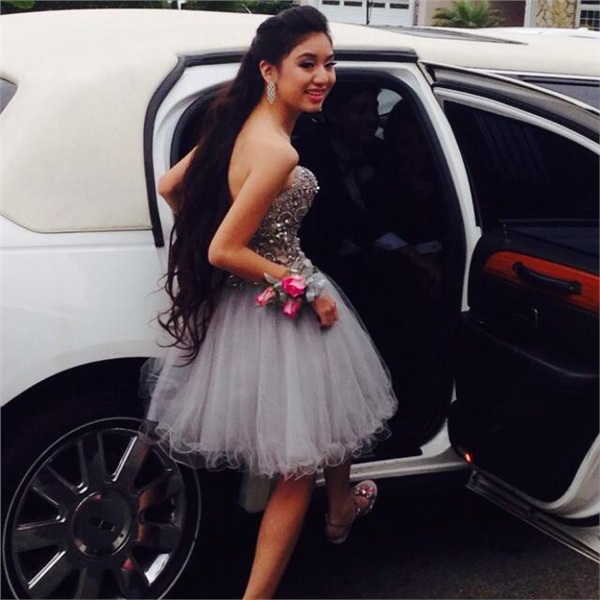 Chân dung nữ sinh gốc Việt gây bão truyền thông quốc tế: 14 tuổi tốt nghiệp trung học, 19 tuổi là dược sĩ trẻ nhất bang California, Mỹ-5