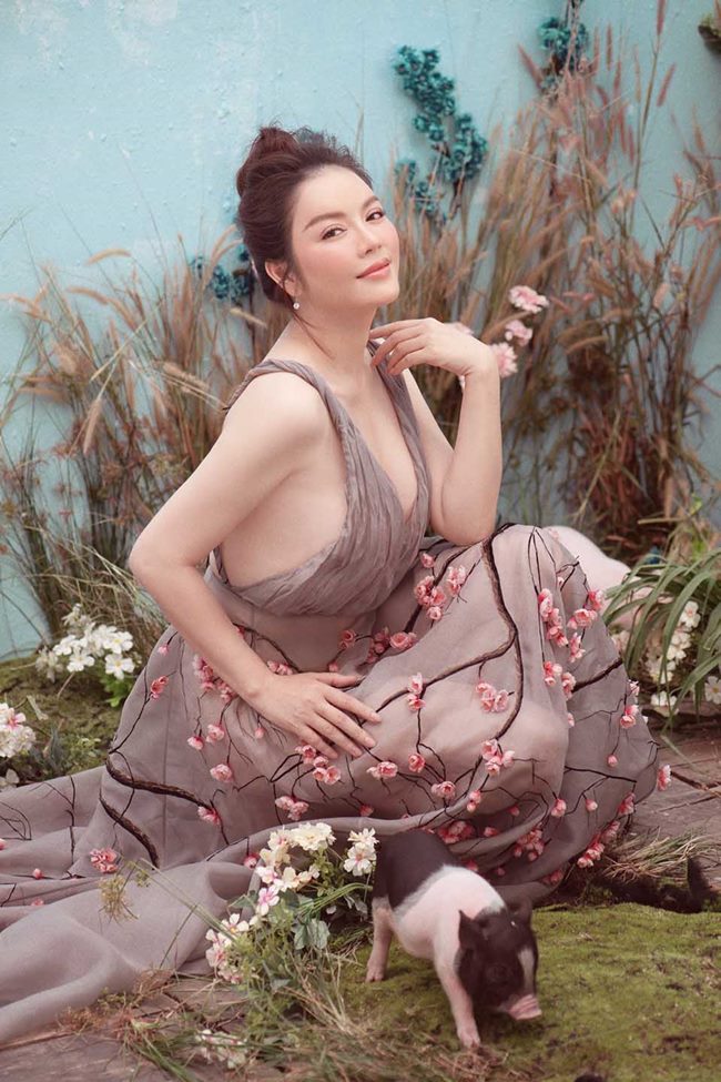 Vẻ nóng bỏng của 3 mỹ nhân Việt từng xuất hiện tại LHP Cannes-26