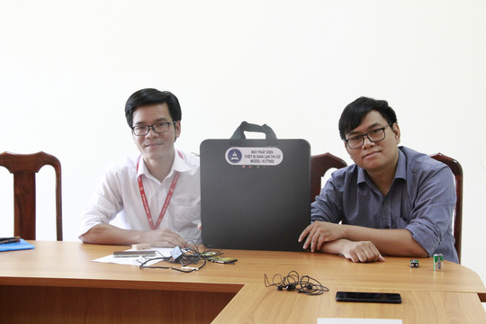 Xem máy chống gian lận thi cử do Đại học Tây Nguyên chế tạo-1