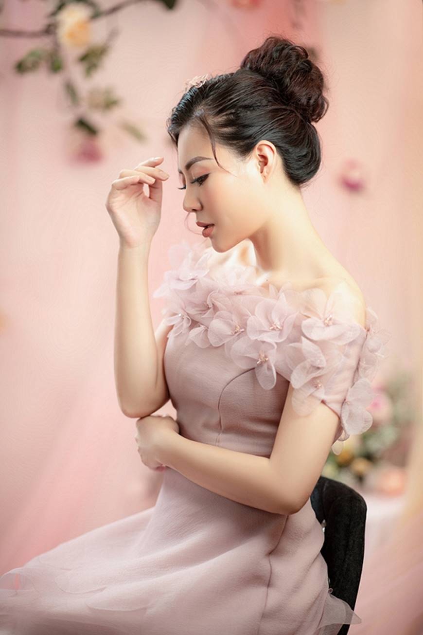 Diễn viên Thanh Hương bỗng dịu dàng lạ thường trong loạt ảnh mới-1