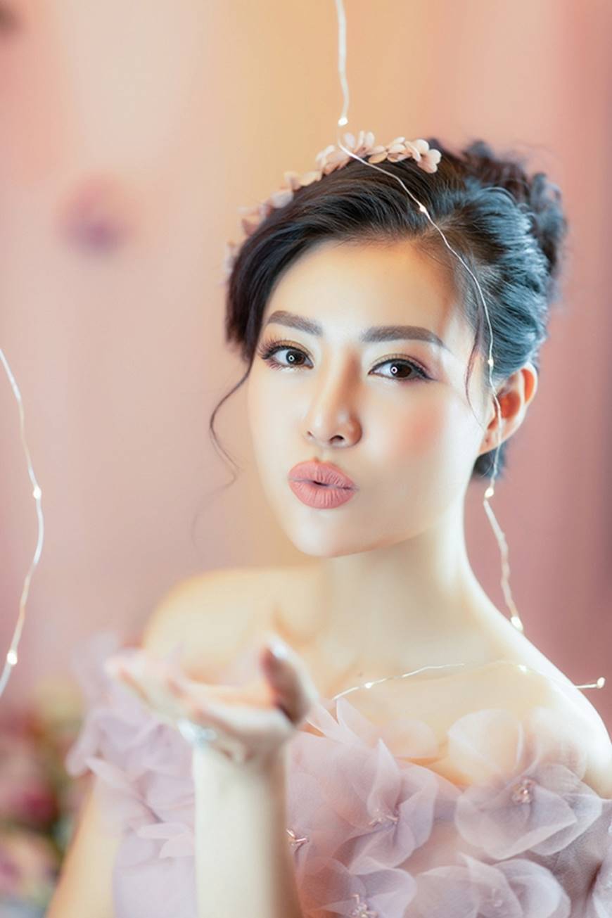 Diễn viên Thanh Hương bỗng dịu dàng lạ thường trong loạt ảnh mới-8