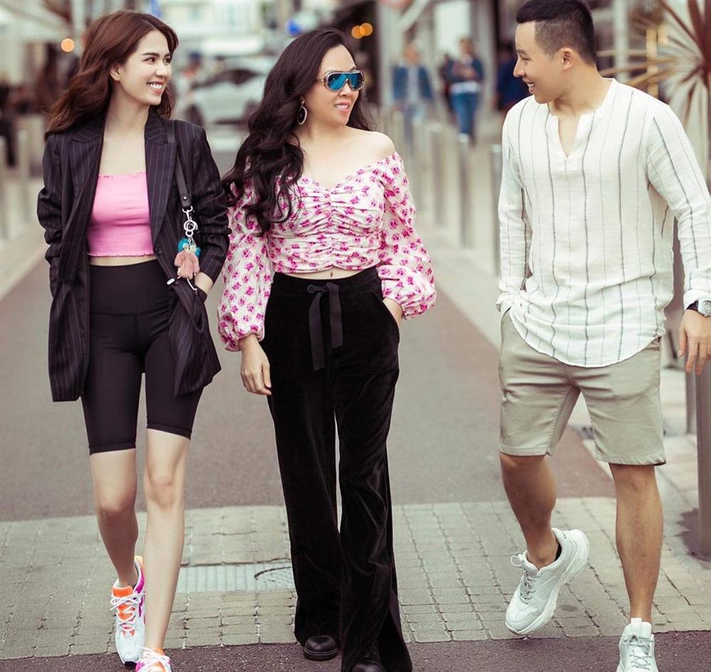 Chơi thân Ngọc Trinh nên Phượng Chanel dù hơn 40 vẫn đam mê màu hồng bất chấp lạc lối đáng sợ đến thế!-4