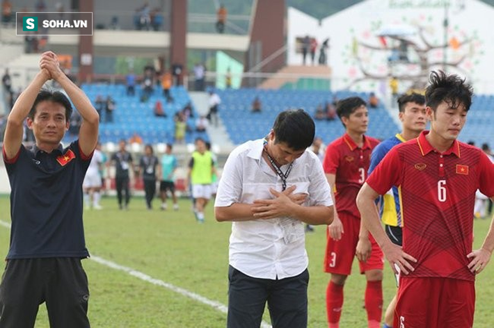 Từng qua những ngày đỏ lửa như thầy Park, đã đến lúc bầu Đức, Công Phượng ghi bàn thắng vàng-3
