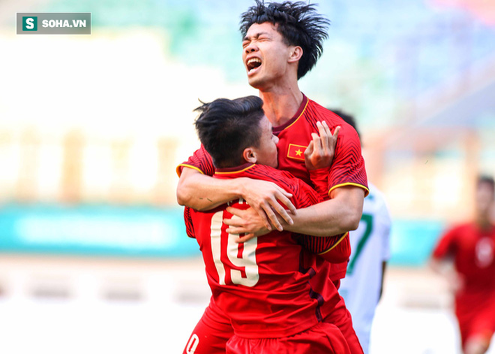 Từng qua những ngày đỏ lửa như thầy Park, đã đến lúc bầu Đức, Công Phượng ghi bàn thắng vàng-4