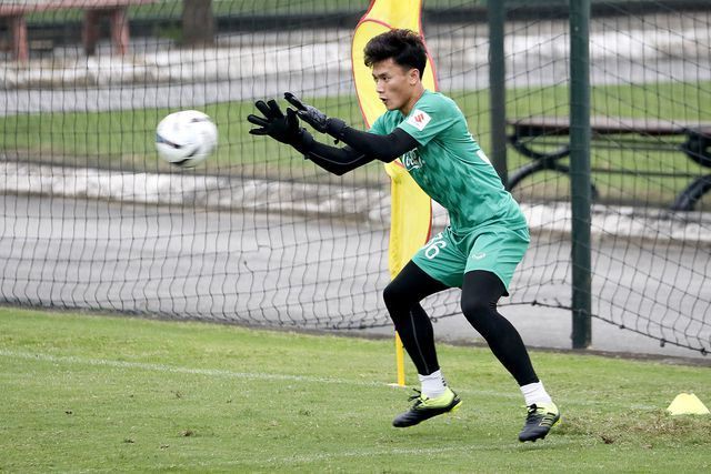 Bùi Tiến Dũng chấp nhận có thể bị thầy Park bỏ rơi-3