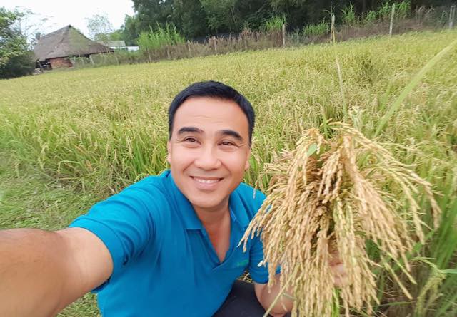 Quyền Linh lần đầu chia sẻ sau tuyên bố giải nghệ làm nhiều người nhói lòng: Linh luôn cúi đầu trước tất cả mọi người-1
