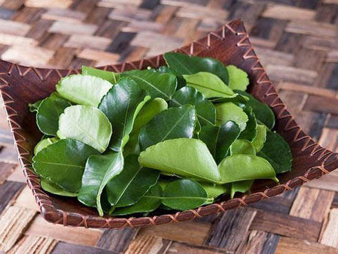 Loạt hàng Việt cứ sang nước ngoài là tự động đội giá” cao ngất ngưởng-16