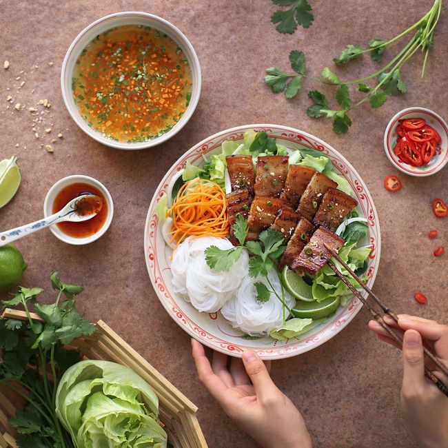 Mỗi khi bận rộn tôi làm món bún thịt chiên, bữa tối vừa nhanh lại vừa ngon-5