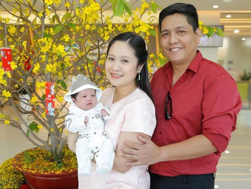 Vừa kỷ niệm 11 năm ngày cưới, Thanh Thúy lại