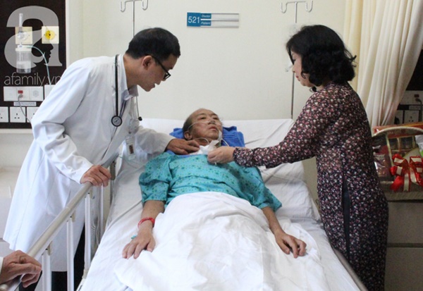 Một người đàn ông suy hô hấp, hôn mê nguy kịch vì thói quen mua thuốc mà hầu như ai cũng mắc phải-4