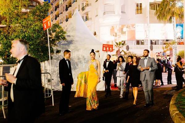 Sau Ngọc Trinh, thêm người đẹp Việt khoe lưng trần quyến rũ trên thảm đỏ Cannes-7