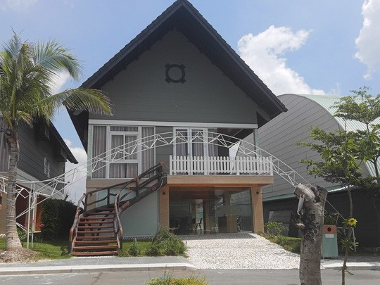 Nhân viên resort kể về lối sống kỳ quặc của nhóm nghi can giết người rồi đổ bê tông-1