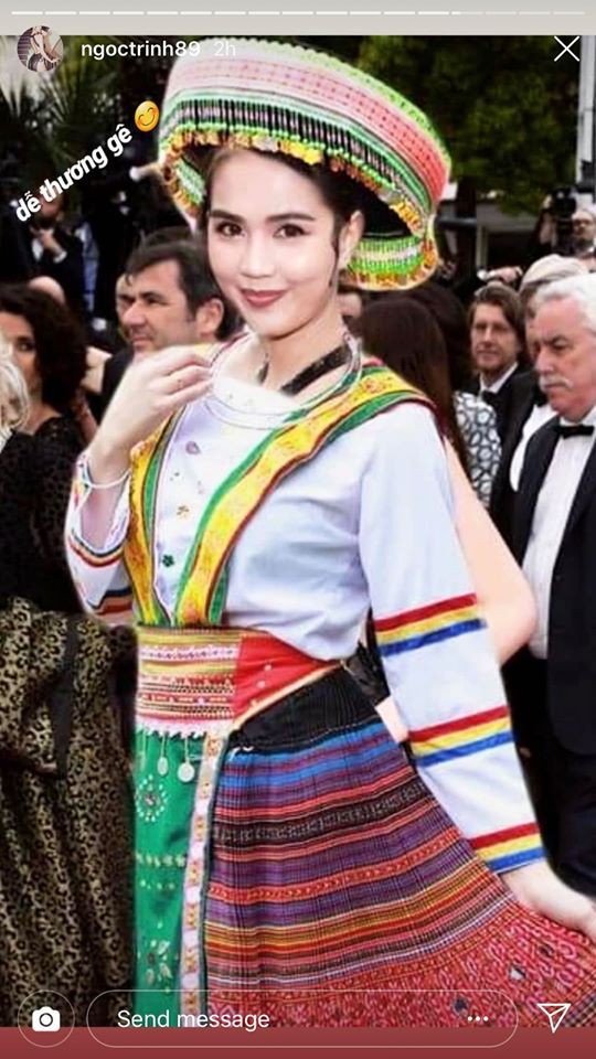 Ngọc Trinh lầy lội tự đăng loạt ảnh dân mạng quây váy, đội nón bảo hiểm che chắn kỹ càng cho mình trên thảm đỏ Cannes-3