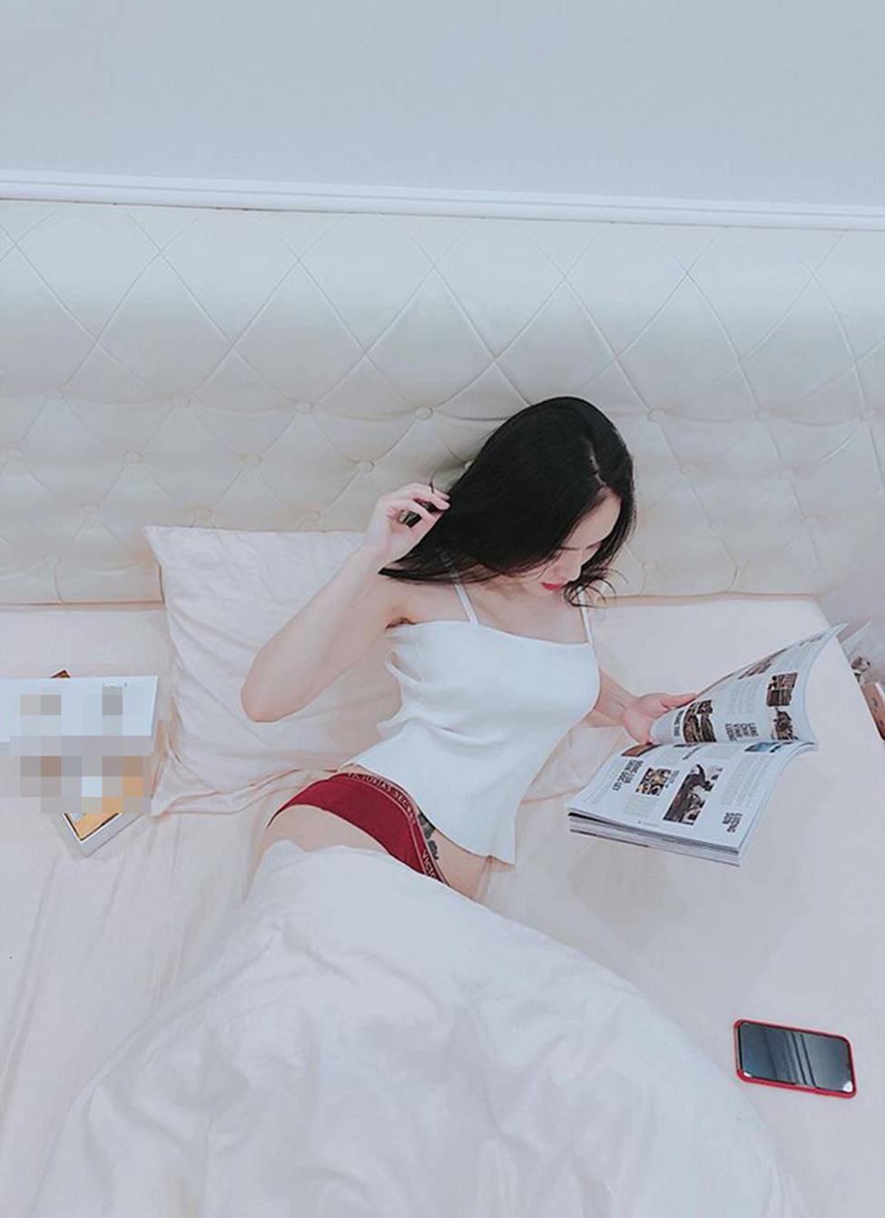 Em gái Angela Phương Trinh xinh đẹp và gợi cảm muôn phần ở tuổi 23-17