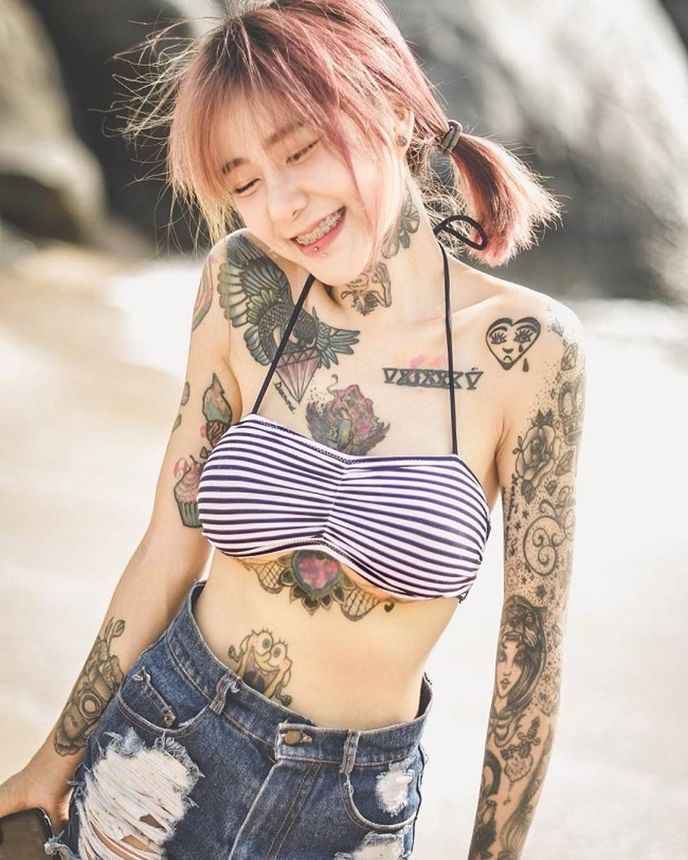 3 kiều nữ xăm Thái Lan: Mặt xinh như búp bê, da dính mực vẫn đẹp nuột nà-15