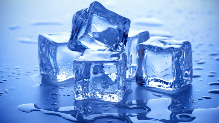 Mách bạn 3 tuyệt chiêu làm đá viên trong suốt như trong nhà hàng, nhìn là thích mê, uống mãi không tan-3