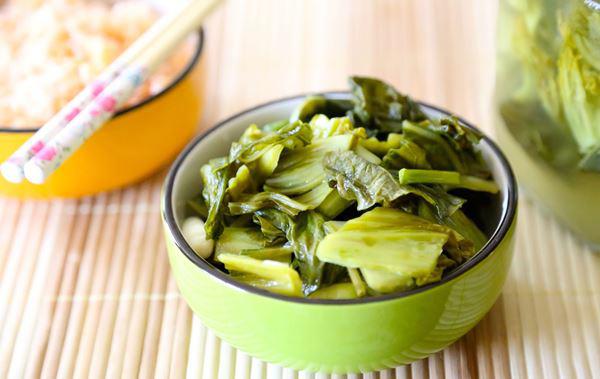 Cách muối dưa giòn ngon lại vàng ruộm đẹp mắt-5