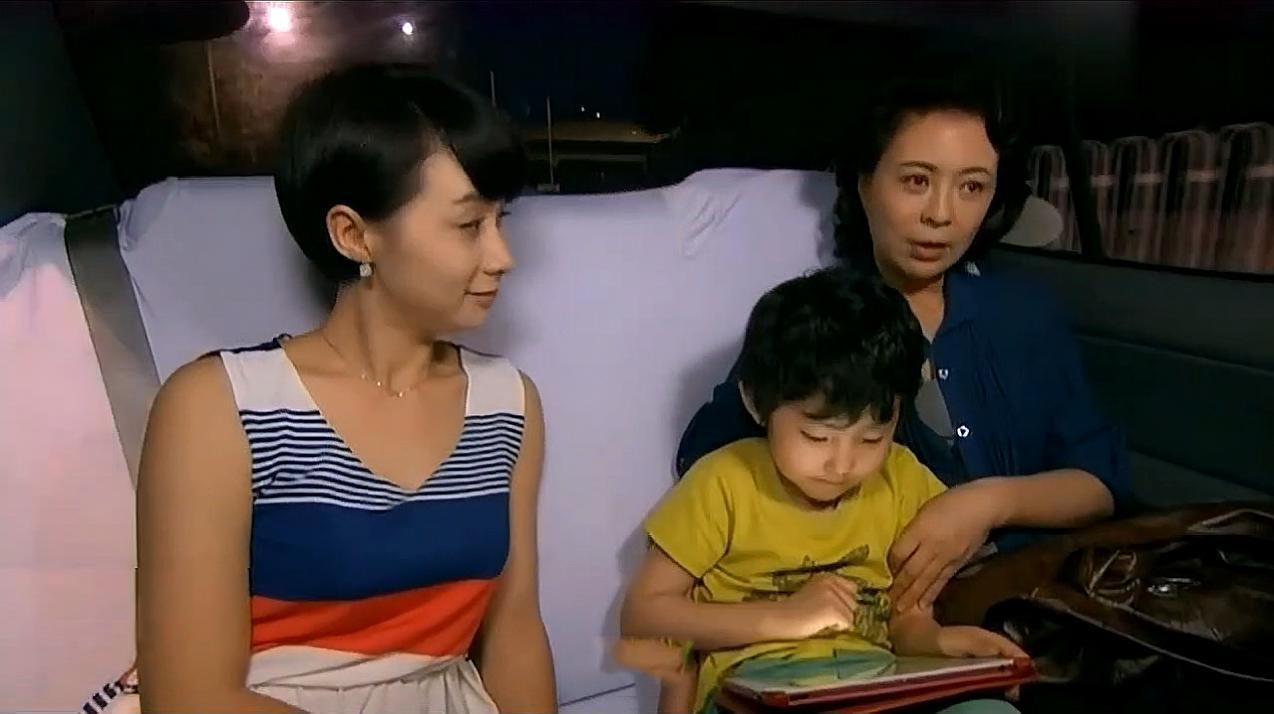 Phát hiện kẻ thứ 3 ly kỳ như phim, thái độ của vợ trẻ mới khiến chị em cúi đầu-2