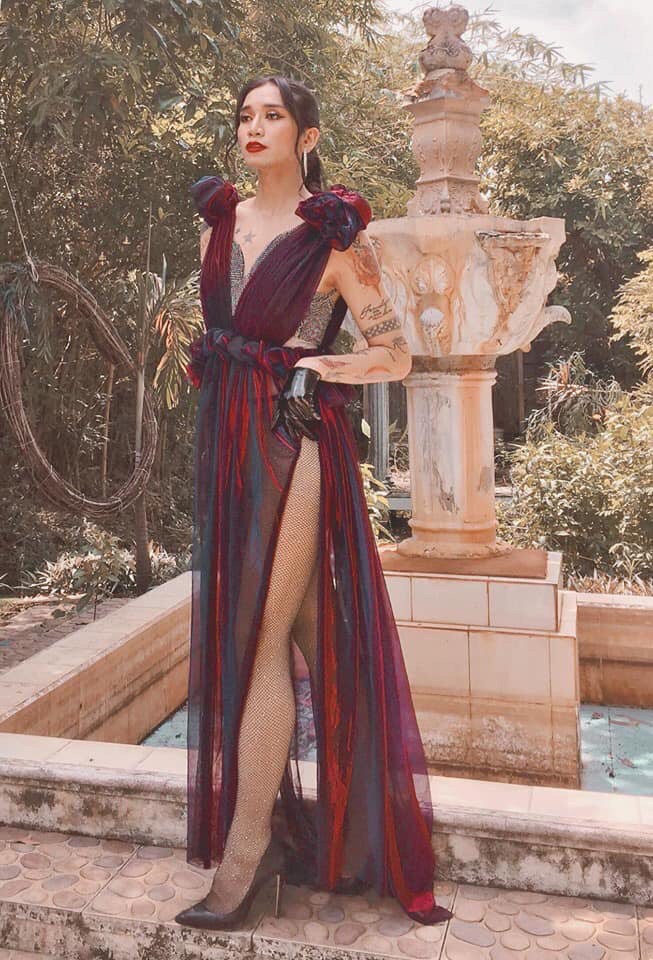 BB Trần diện váy mỏng hở chẳng kém Ngọc Trinh trên thảm đỏ Cannes, khoe body nuột như con gái-1