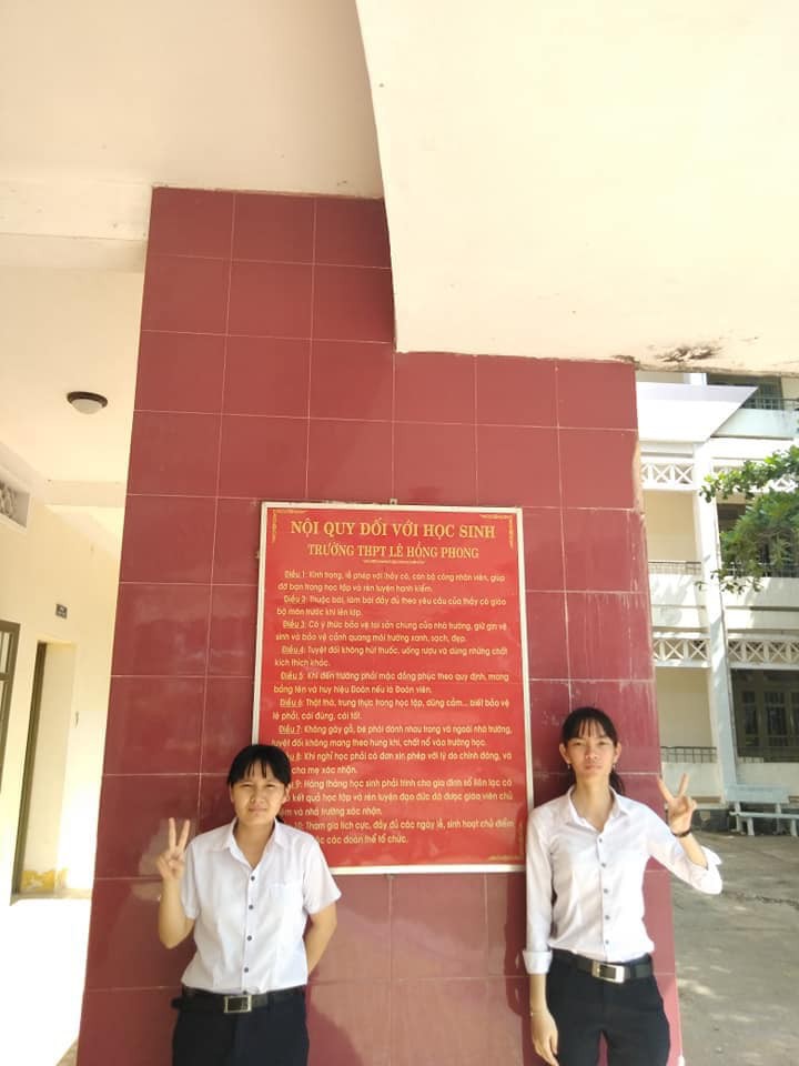 Thu về 70 nghìn lượt like chỉ sau một đêm, bộ ảnh của hai nữ sinh Phú Yên có gì đặc biệt mà hot đến thế?-11