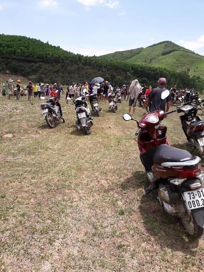 Rủ nhau tắm sông sau lễ tổng kết năm học, 3 học sinh lớp 6 chết đuối thương tâm-1