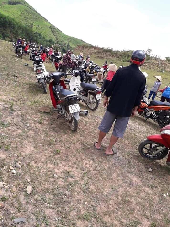 Rủ nhau tắm sông sau lễ tổng kết năm học, 3 học sinh lớp 6 chết đuối thương tâm-3