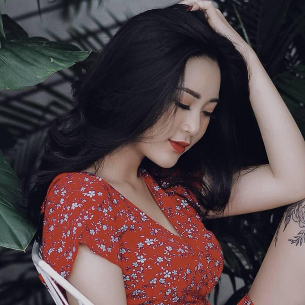 Cô gái Sài thành có vòng 3 hơn một mét được báo Trung hết lời ca ngợi-8